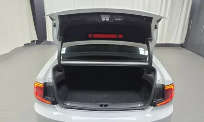 Volvo S90 2023, 57298 км, за 25713.93 USD - фото 20