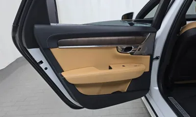 Volvo S90 2023, 57298 км, за 25713.93 USD - фото 25