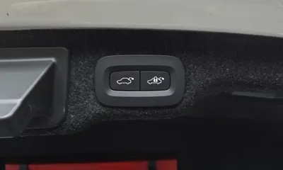 Volvo S90 2023, 57298 км, за 25713.93 USD - фото 27