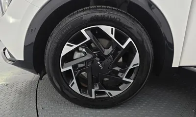Kia Sportage 2023, 102921 км, за 13881.55 USD