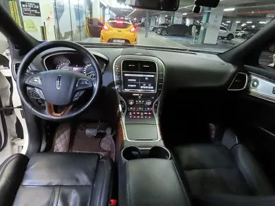 Lincoln MKX 2016, 70107 км, за 8270.97 USD - фото 10