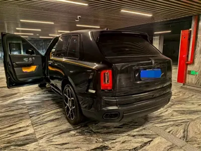 Rolls-Royce Cullinan 2021, 18000 км, за 750279.74 USD