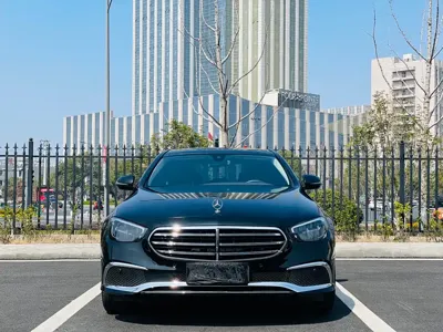 Mercedes-Benz E-Class 2023, 55000 км, за 30371.67 USD