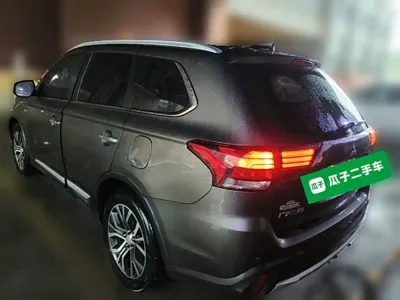 Mitsubishi Outlander 2017, 120100 км, за 6834.26 USD - фото 9
