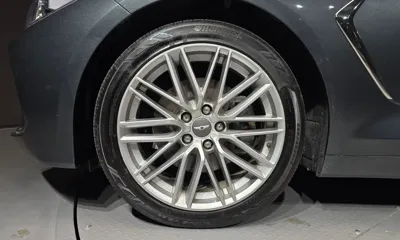 Genesis G70 2019, 64744 км, за 13596.95 USD