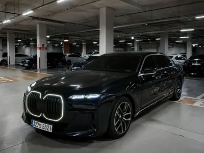 BMW 7-Series · 2025 год