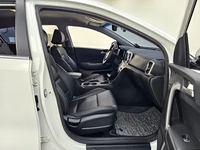 Kia Sportage 2018, 106406 км, за 6384.37 USD - фото 11