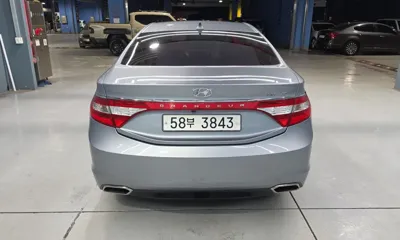 Hyundai Grandeur 2015, 91452 км, за 4879.01 USD