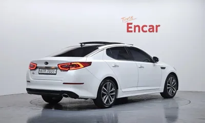 Kia K5 2014, 88637 км, за 6115.02 USD