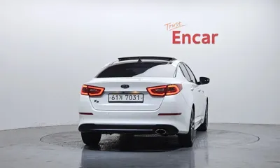 Kia K5 2014, 88637 км, за 6115.02 USD