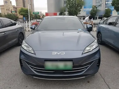 BYD 海豹06 2024, 32599 км, за 11272.56 USD