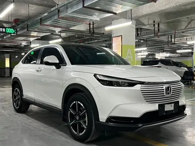 Honda Vezel 2023, 37000 км, за 18369.02 USD
