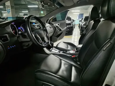 Hyundai Avante 2013, 158050 км, за 2592.88 USD