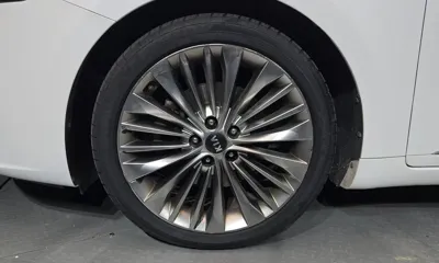 Kia K7 2017, 206995 км, за 6837.27 USD