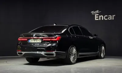 BMW 7-Series 2021, 181097 км, за 27023.45 USD