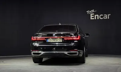 BMW 7-Series 2021, 181097 км, за 27023.45 USD