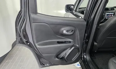 Jeep Renegade 2020, 60879 км, за 8794.79 USD - фото 25