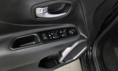 Jeep Renegade 2020, 60879 км, за 8794.79 USD - фото 27