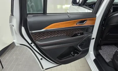 Jeep Cherokee 2023, 54624 км, за 38729.16 USD - фото 25