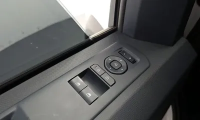 Kia PV5 2026, 42801 км, за 24004.7 USD - фото 32