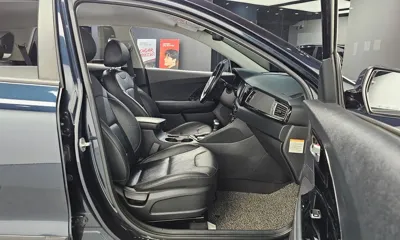 Kia Niro 2017, 164614 км, за 5853.72 USD - фото 12
