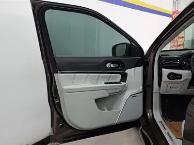 Jeep Grand Commander 2019, 119800 км, за 12919.11 USD - фото 7