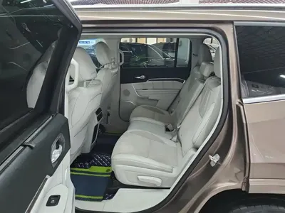 Jeep Grand Commander 2019, 119800 км, за 12919.11 USD - фото 11