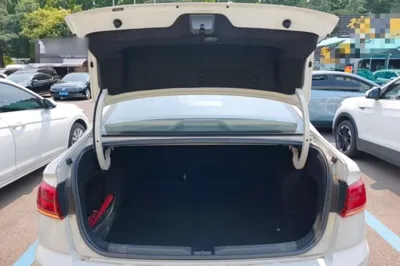Volkswagen Bora 2024, 49700 км, за 10557 USD - фото 22