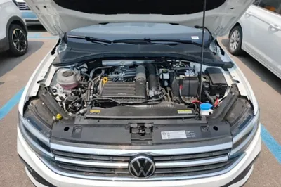 Volkswagen Bora 2024, 49700 км, за 10557 USD - фото 24