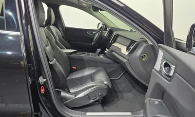 Volvo XC60 2019, 82048 км, за 18670.33 USD - фото 11