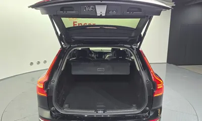 Volvo XC60 2019, 82048 км, за 18670.33 USD - фото 20