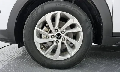 Hyundai Tucson 2017, 171400 км, за 5714.66 USD