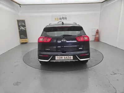 Kia Niro 2018, 59000 км, за 10401.09 USD