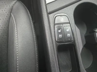 Kia Niro 2018, 59000 км, за 10401.09 USD - фото 11