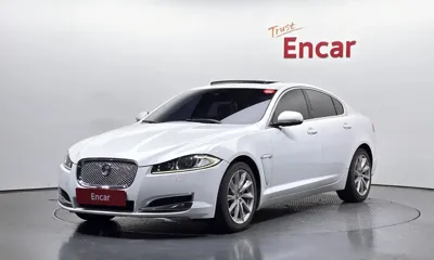 Jaguar XF · 2012 год
