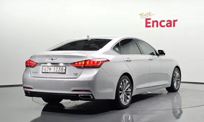 Hyundai Genesis 2016, 62621 км, за 7870.55 USD
