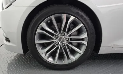 Hyundai Genesis 2016, 62621 км, за 7870.55 USD