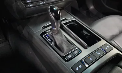 Hyundai Genesis 2016, 62621 км, за 7870.55 USD - фото 9