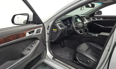 Hyundai Genesis 2016, 62621 км, за 7870.55 USD - фото 10