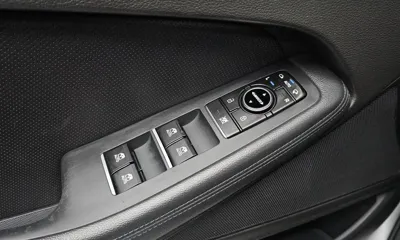 Hyundai Genesis 2016, 62621 км, за 7870.55 USD - фото 29