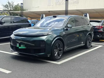 Li Auto Li L9 · 2022 год