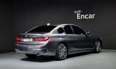 BMW 3-Series 2020, 58405 км, за 18379.94 USD