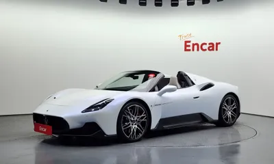 Maserati MC20 · 2023 год