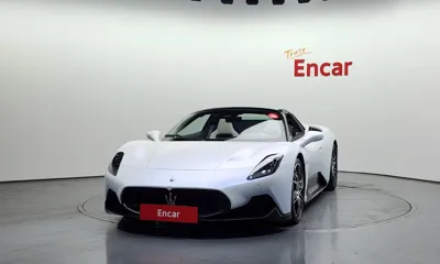 Maserati MC20 2023, 26 км, за 236468.64 USD