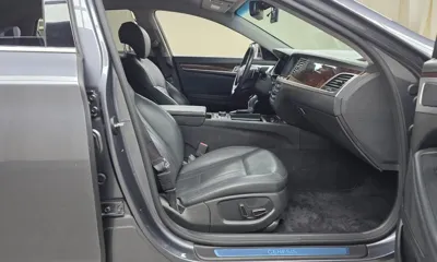 Hyundai Genesis 2016, 112054 км, за 7085.74 USD - фото 11