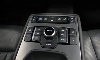Hyundai Genesis 2016, 112054 км, за 7085.74 USD - фото 19