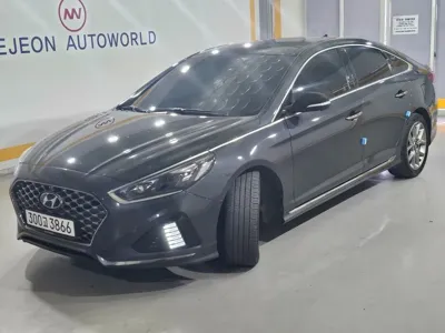 Hyundai Sonata 2018, 145189 км, за 6871.49 USD