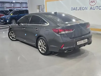Hyundai Sonata 2018, 145189 км, за 6871.49 USD