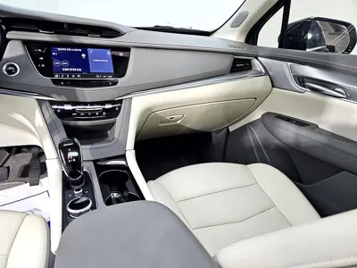 Cadillac XT5 2023, 20512 км, за 18786.97 USD - фото 9