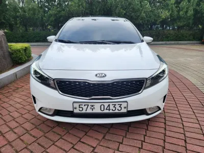 Kia K3 2017, 141135 км, за 4543.98 USD